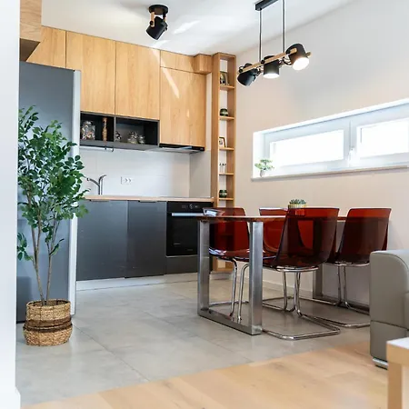 Duo Lipa By Belmont Realty * Zadar